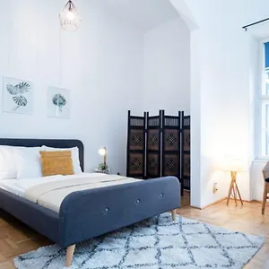 Lovely Downtown Close To The Basilica Apartment Budapest